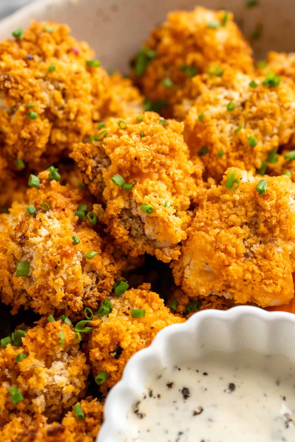 Cheesy Buffalo Cauliflower Wings