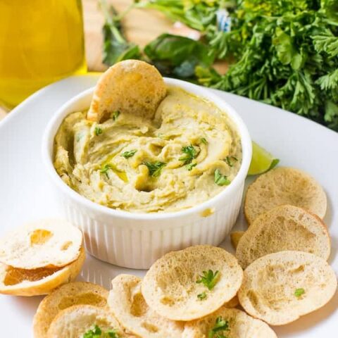 Roasted Garlic White Bean Dip (Vegan, Ridiculously Yummy) - Jessica in ...