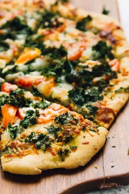 Kale Pesto Pizza (Garlicky & Ridiculously Delicious) - Jessica in the ...