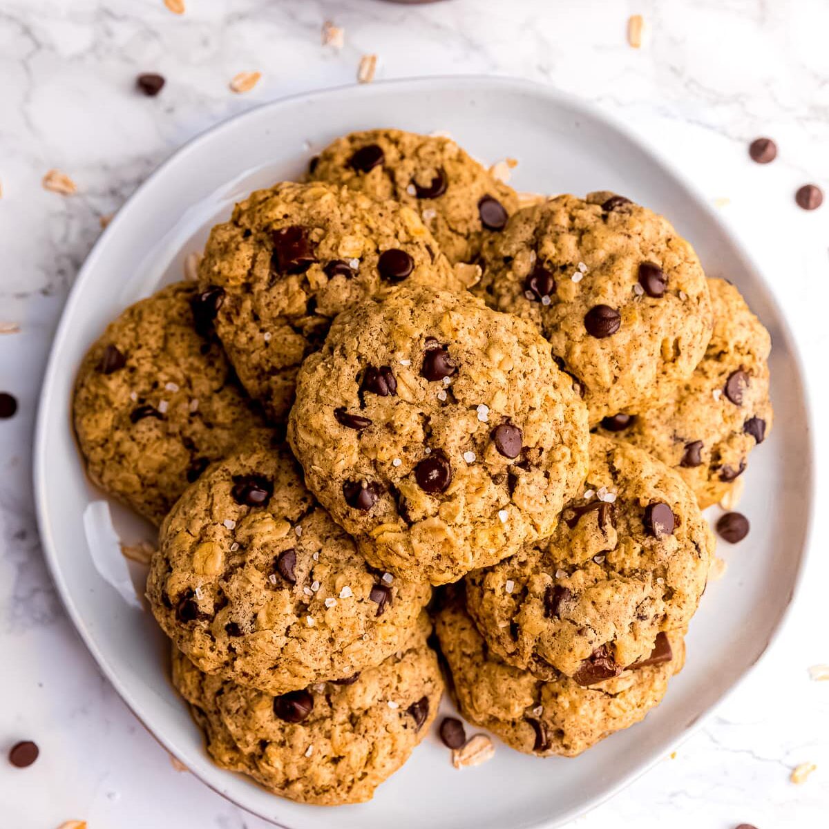 Oatmeal Chocolate Chip Cookies | Jessica in the Kitchen