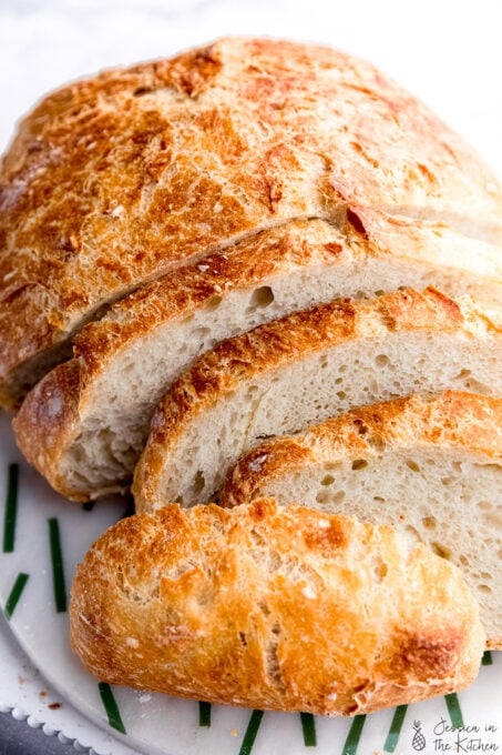 No Knead Bread (Dutch Oven Bread) - Jessica in the Kitchen