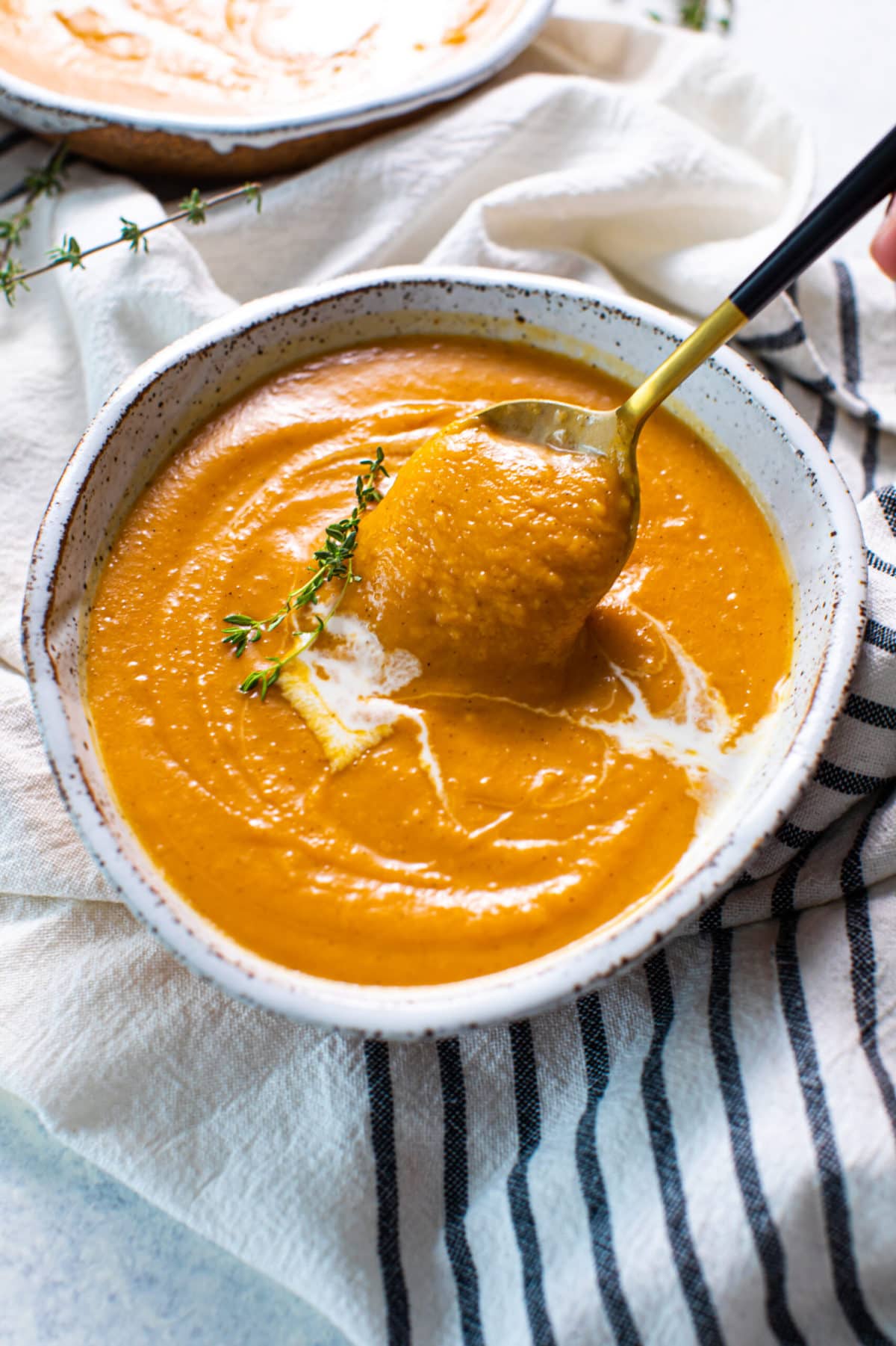 vegan-pumpkin-soup-slow-cooker-jessica-in-the-kitchen