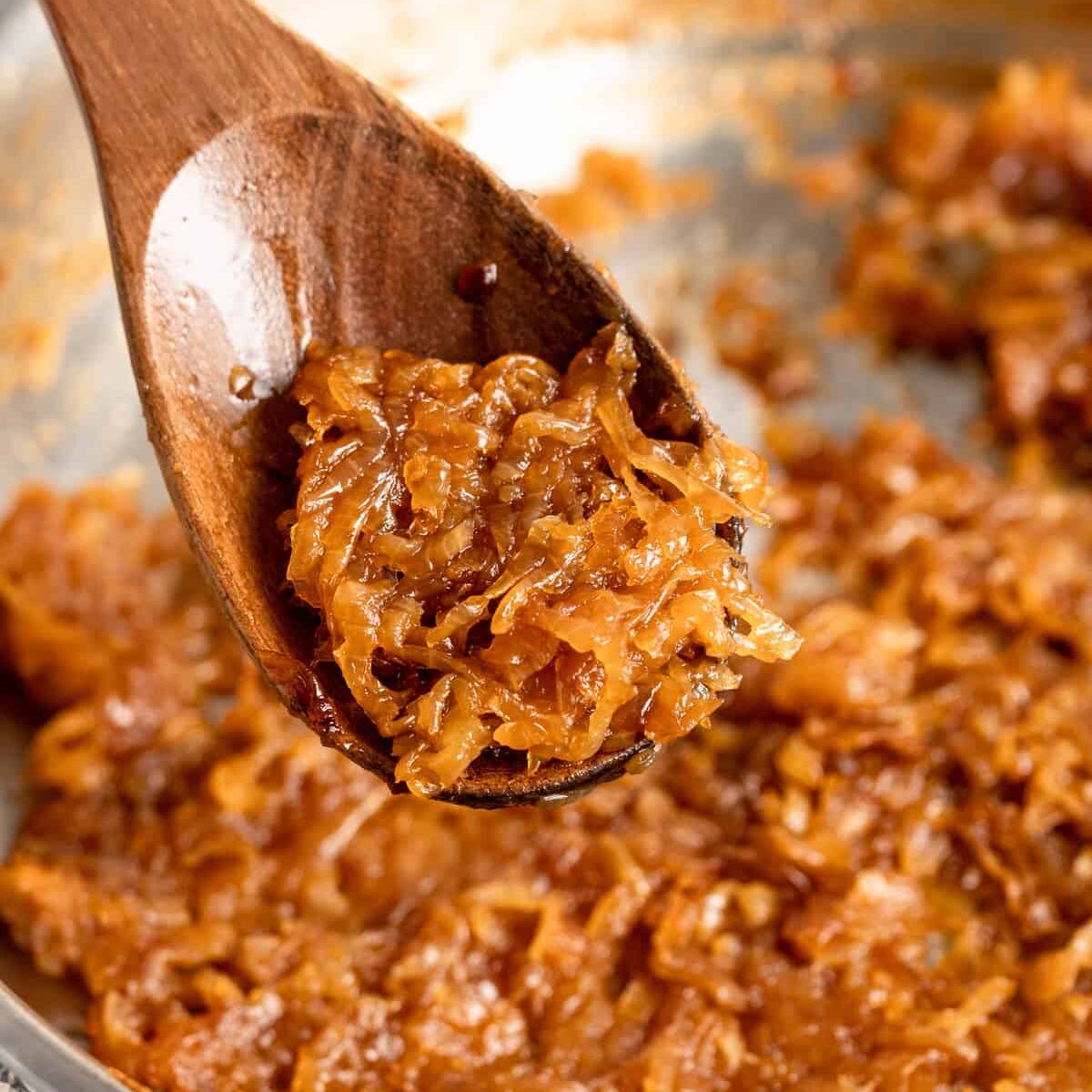 How to Caramelize Onions StepByStep Jessica in the Kitchen