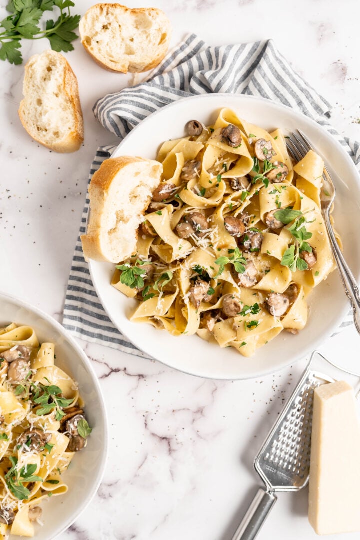 Vegan Creamy Garlic Mushroom Pasta | Jessica in the Kitchen