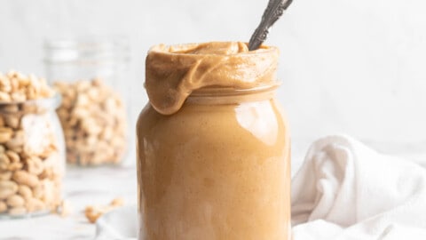 How to Make Peanut Butter in Only 5 Minutes (1 ingredient