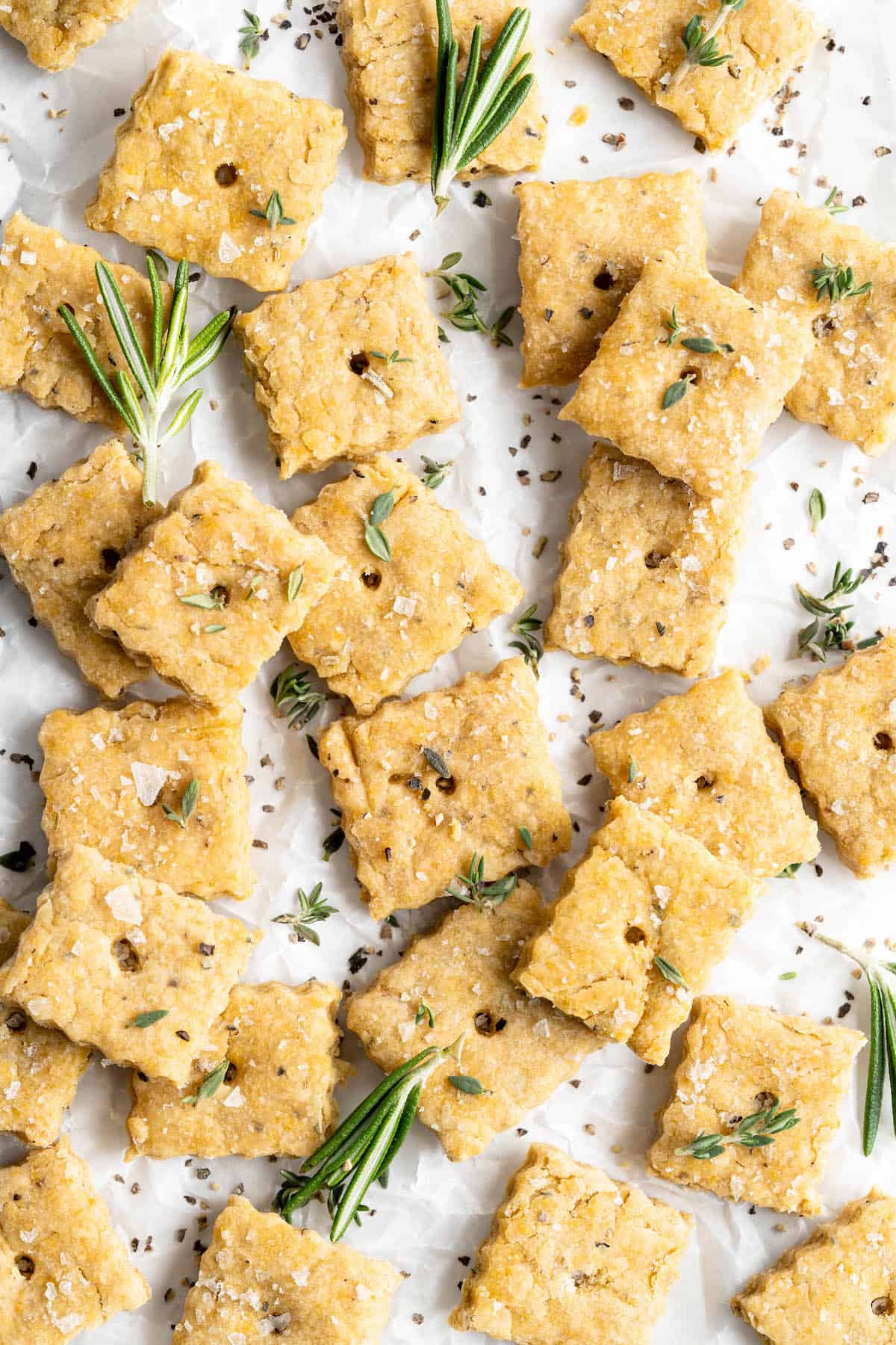 Vegan cheez-its with sea salt and rosemary