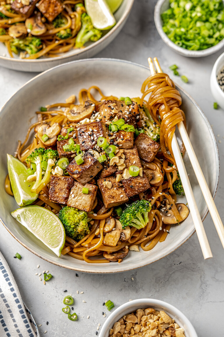 Vegan Pad See Ew With Tofu Jessica in the Kitchen