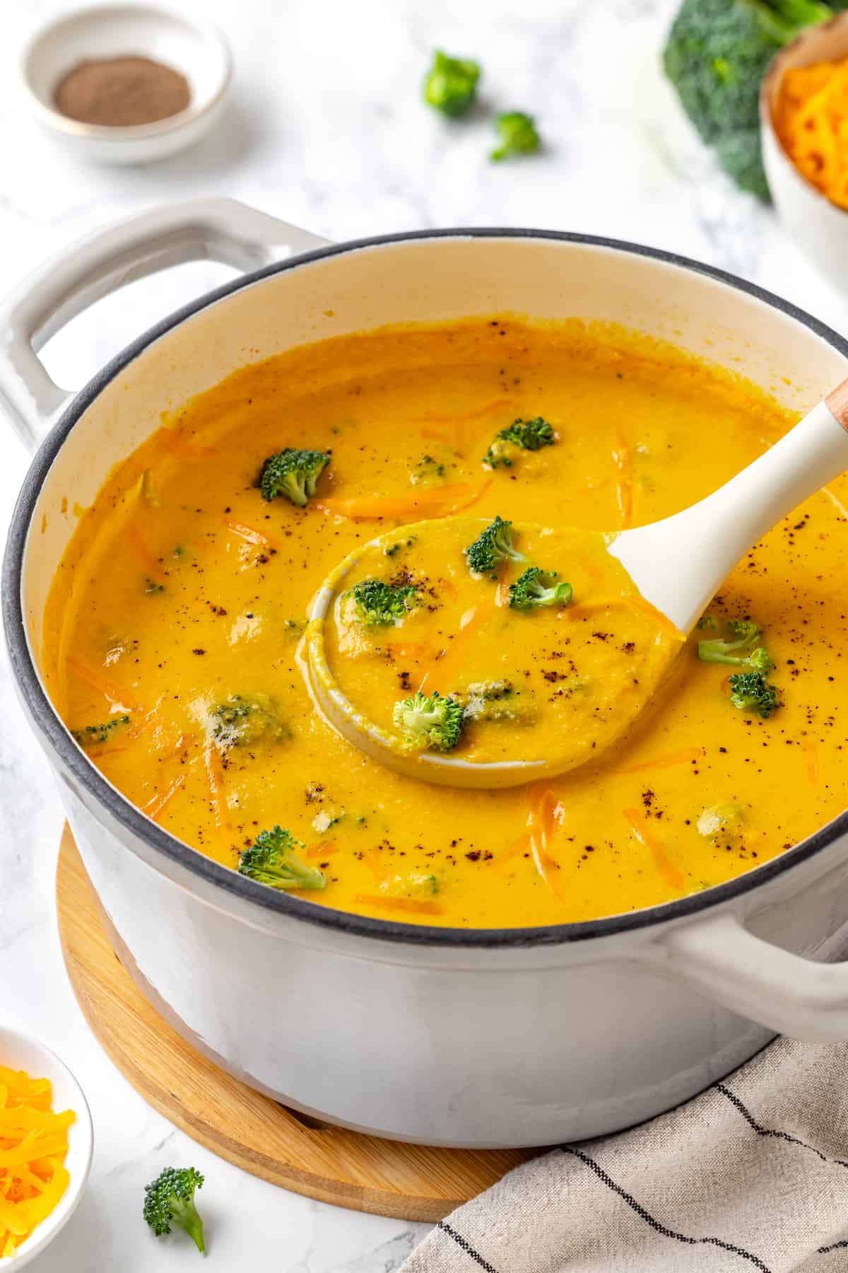 Vegan Broccoli Cheddar Soup