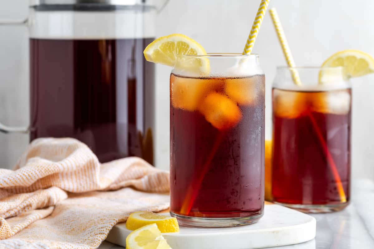 Easy Southern Sweet Tea Jessica in the Kitchen