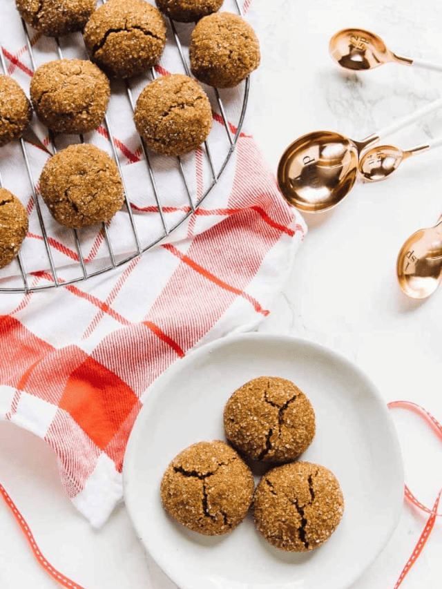 Gingersnap Molasses Cookies Jessica in the Kitchen