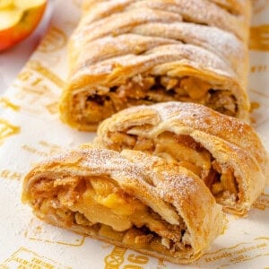 Slices of apple strudel on cutting board