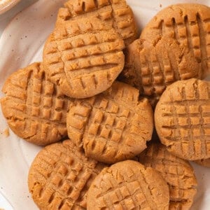 Overhead view of peanut butter cookies on plate