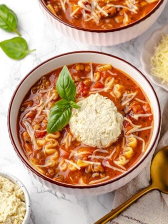 Vegan lasagna soup in 2 bowls