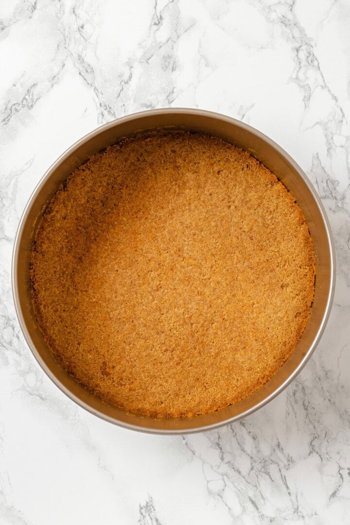 Biscoff crust in pan.